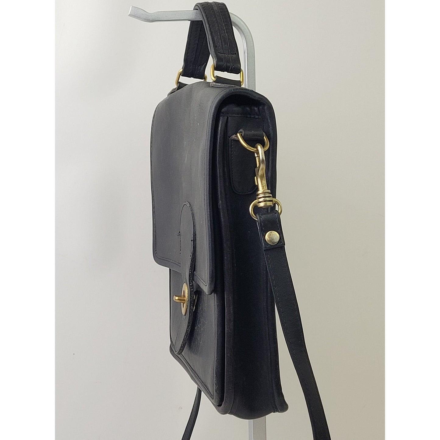Vintage 90s Coach Station Bag Black Leather Brass Turn-Lock Crossbody Purse
