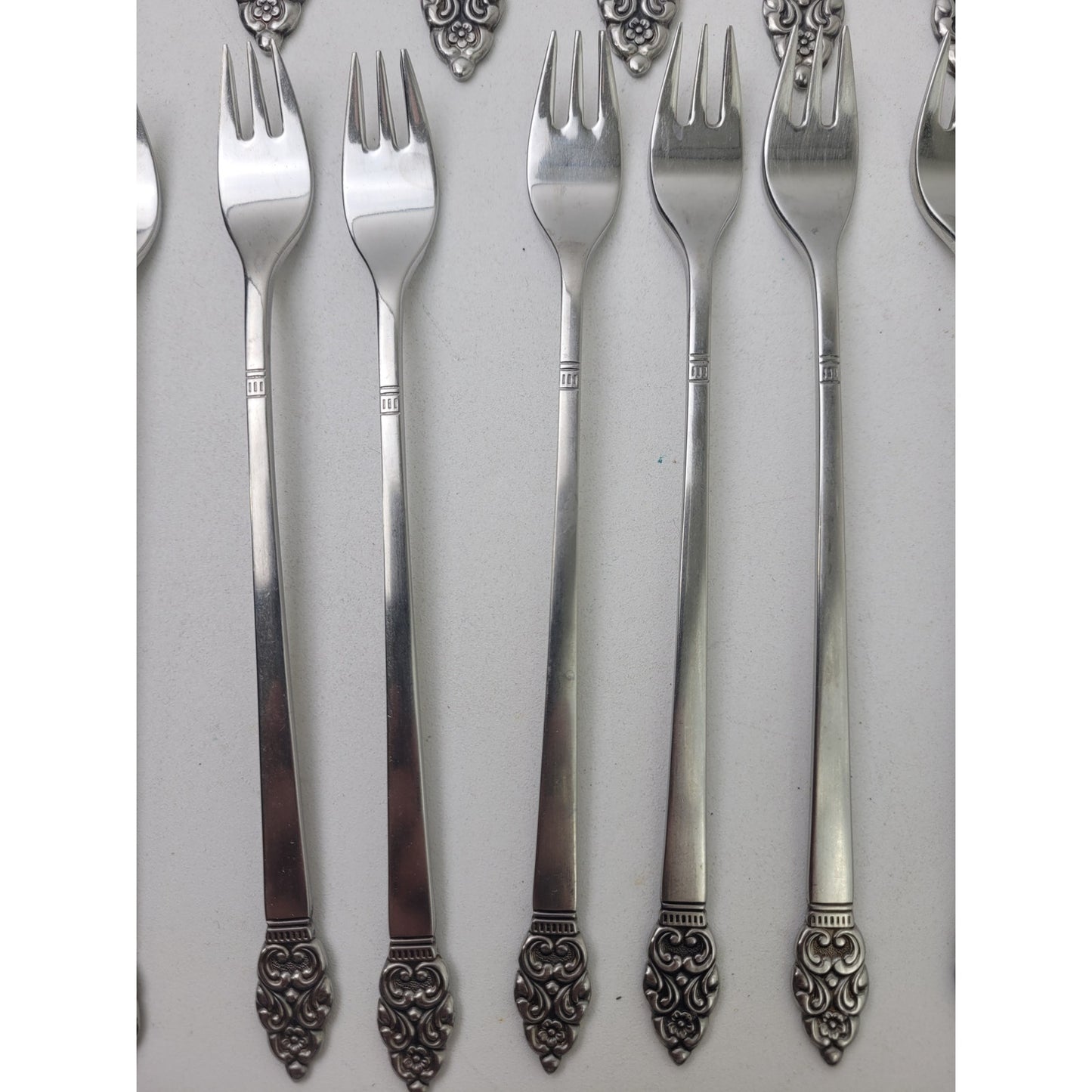 Vintage Oneida Community Stainless Nordic Crown Flatwear Set of 76