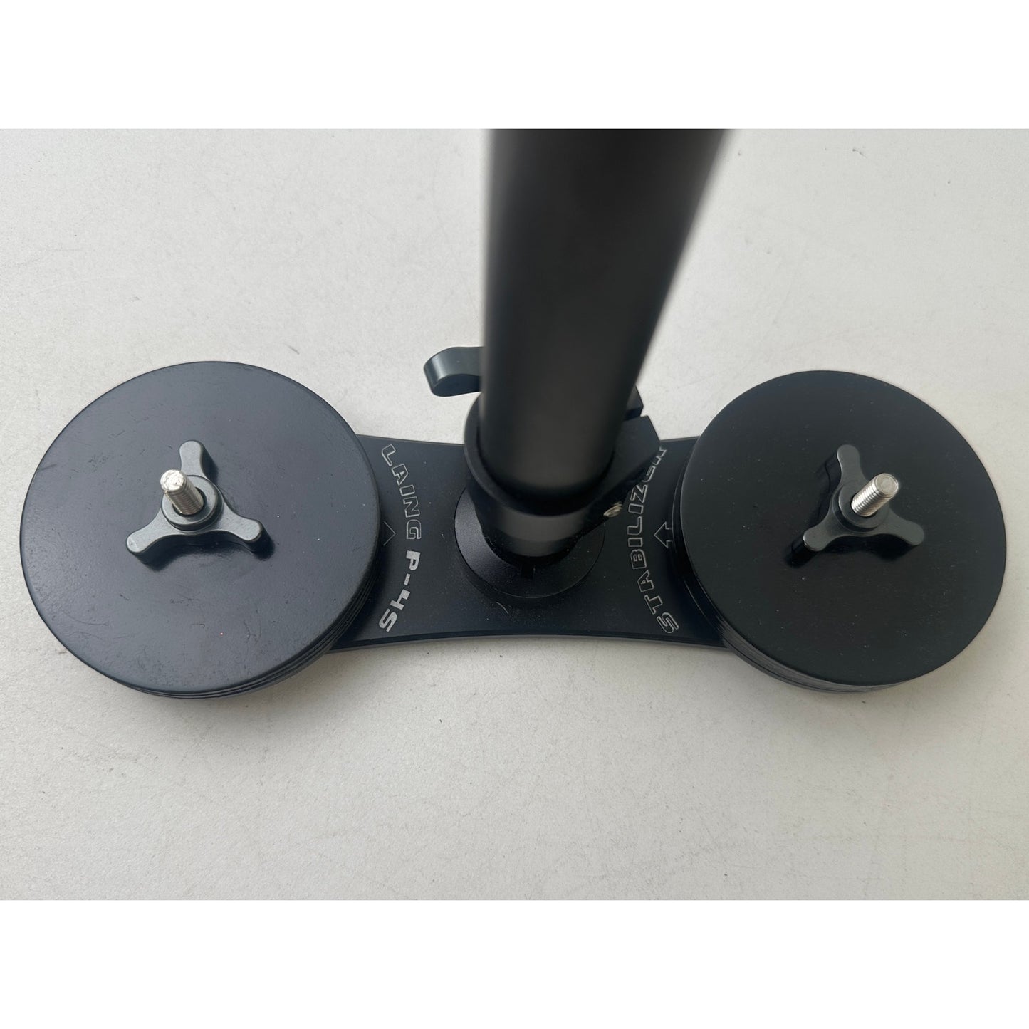 Laing P-4S Carbon Fiber Handheld Mechanical Camera Stabilizer