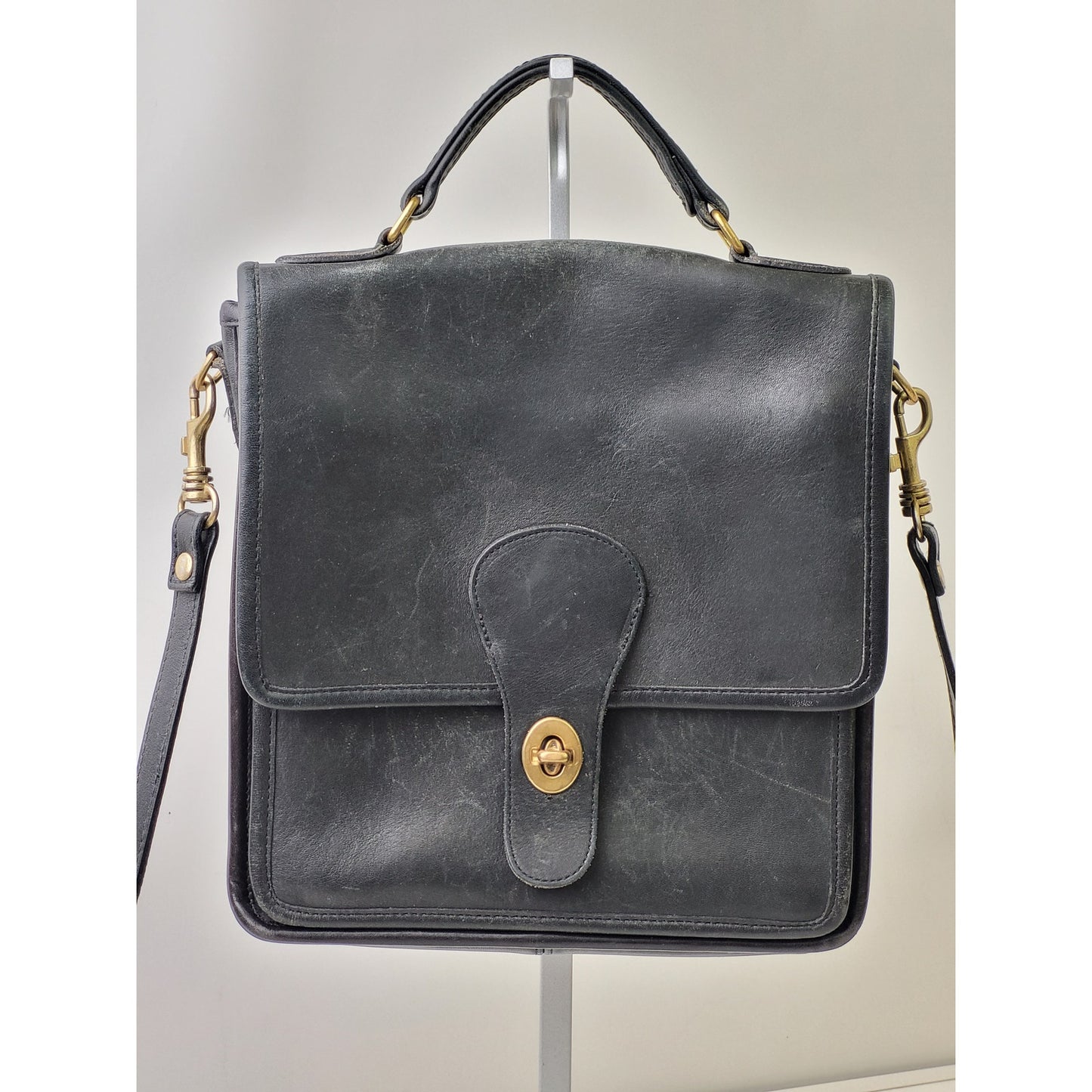 Vintage 90s Coach Station Bag Black Leather Brass Turn-Lock Crossbody Purse