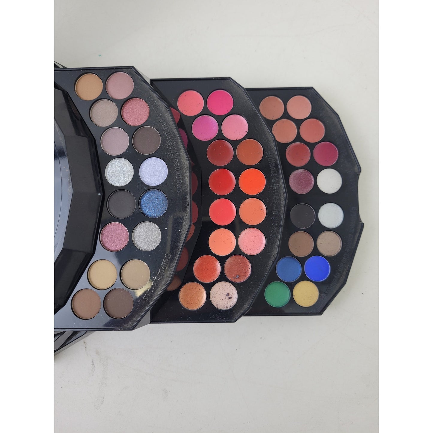Sephora Igloo Palace Makeup Palette Gift Set Kit 109 Colors