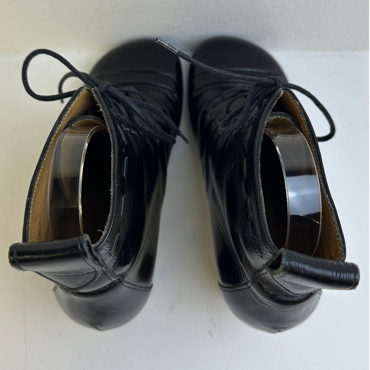 John Fluevog Operetta Bartoli Black Leather Lace Up Ankle Boots Women's Sz 9