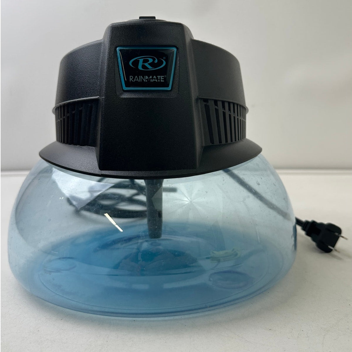 Rainbow Rainmate IL AP-2 Illuminated Water Air Freshener Diffuser + 2 Fragrances