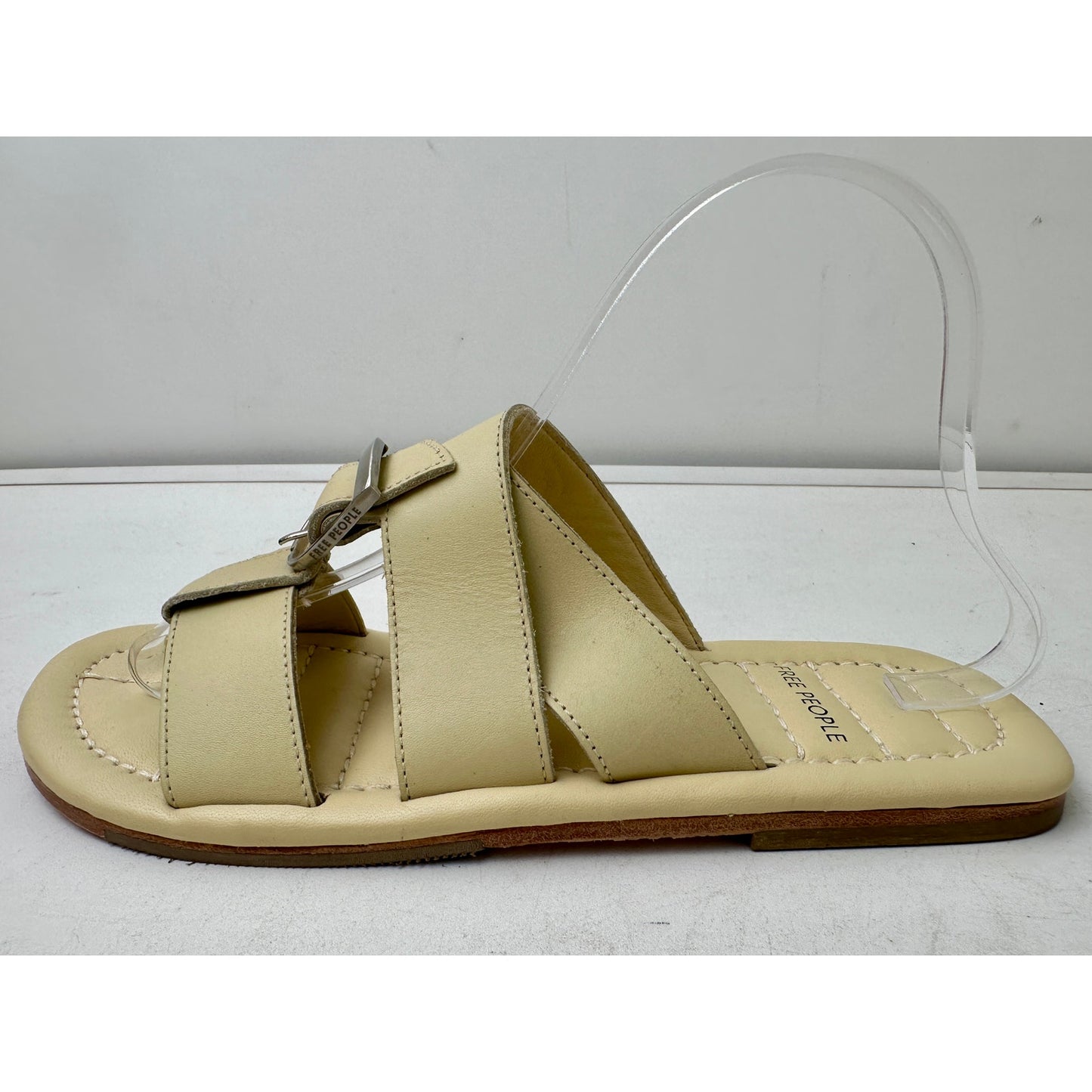 Free People Sloan Buttermilk Leather Buckle Sandals Women's Sz 7