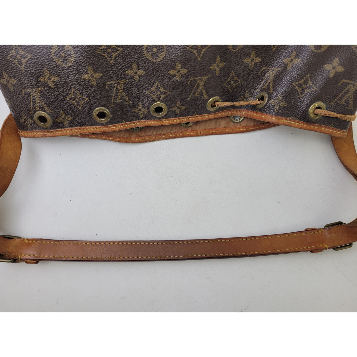 Vintage 1980s Louis Vuitton Monogram Petit Noe Bucket Bag | Fair Condition