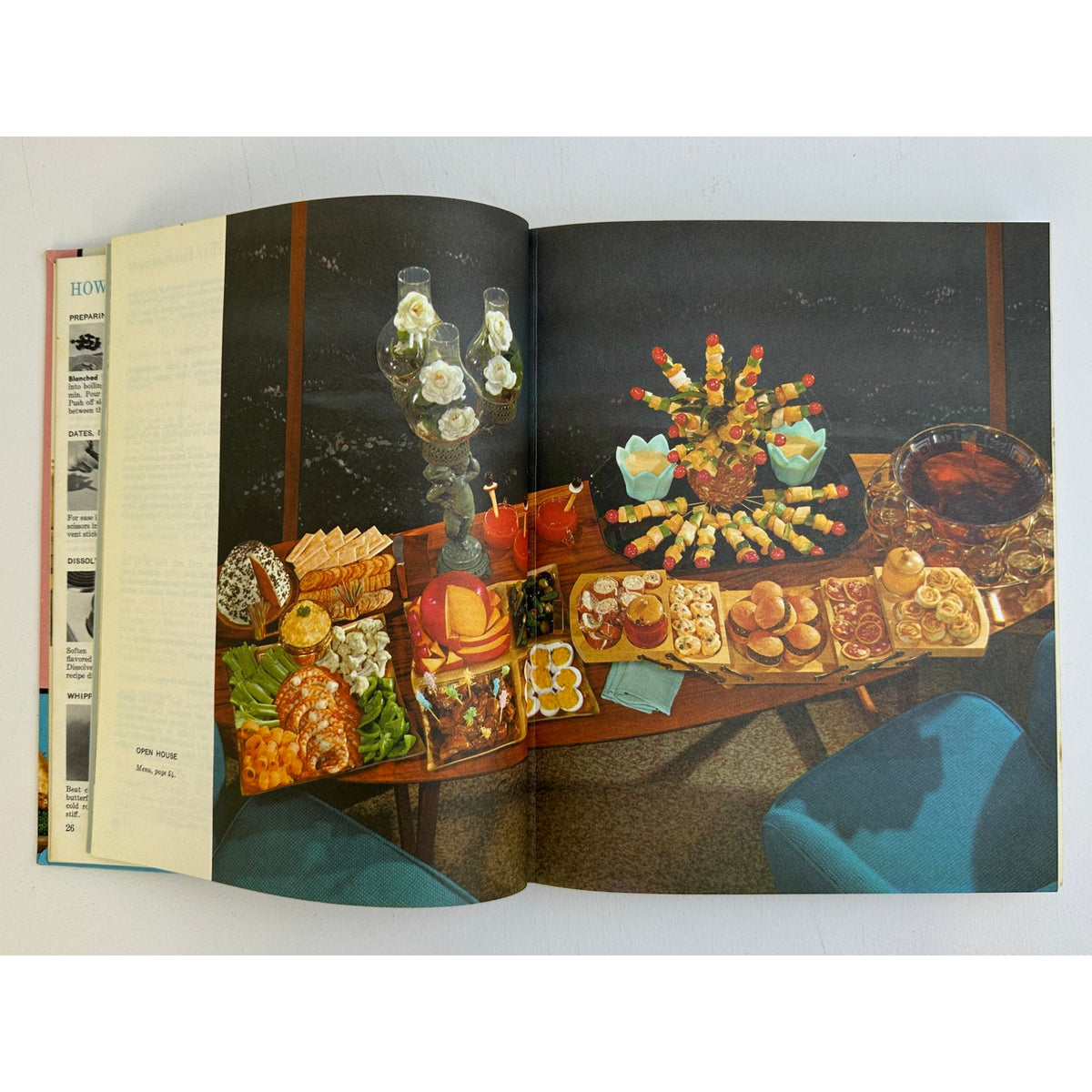 Vintage 1961 Betty Crocker's New Picture Cook Book (First Edition, Sixth Printing)