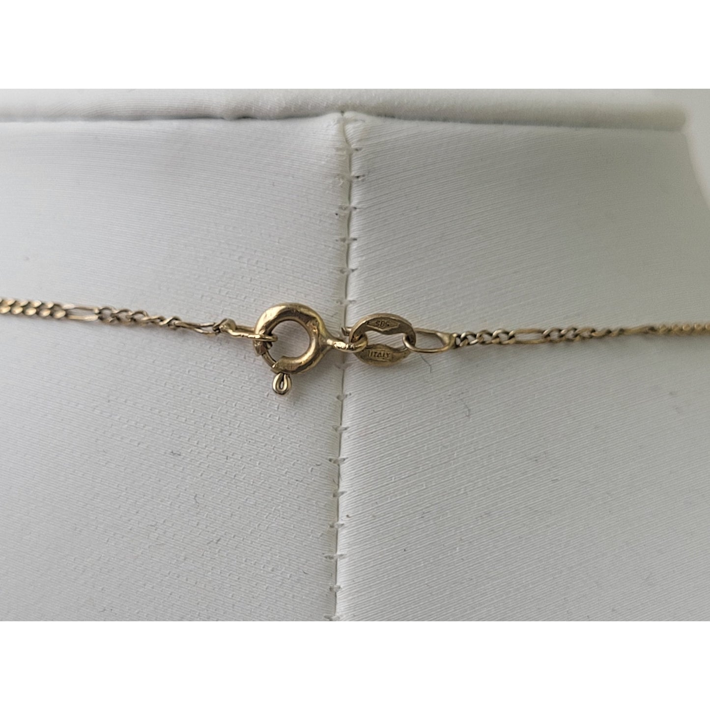 14K Yellow Gold Figaro Chain 21" | 2 Grams | Made in Italy