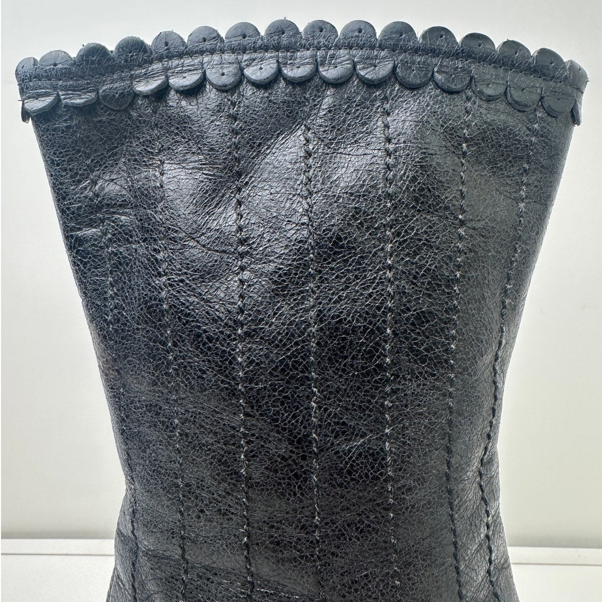 Vintage Briarwood Black Leather Pointed Toe Kitten Heel Boots Women's Sz 10