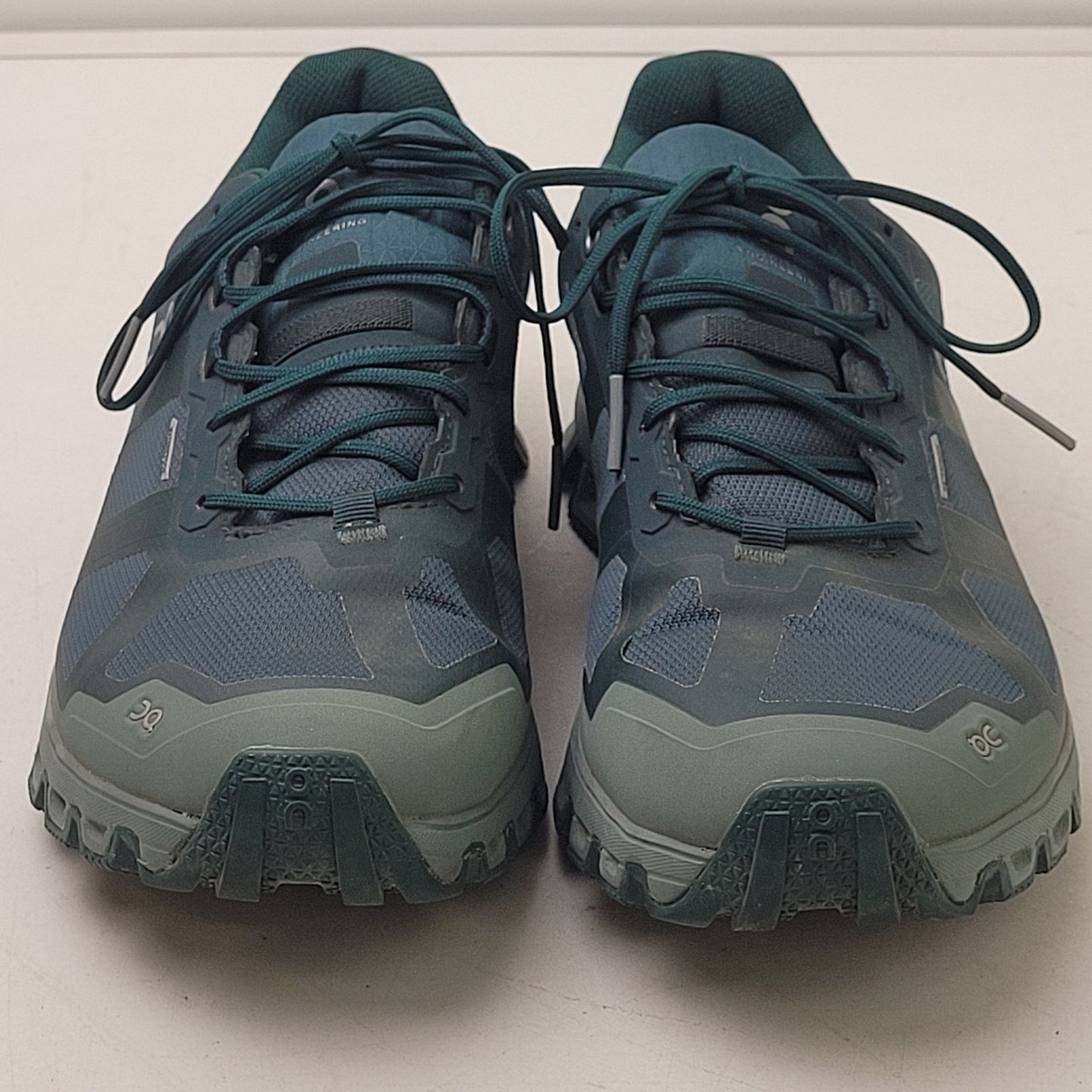 On Running Cloudventure Waterproof Trail Shoes Dark Green Women's Sz 9