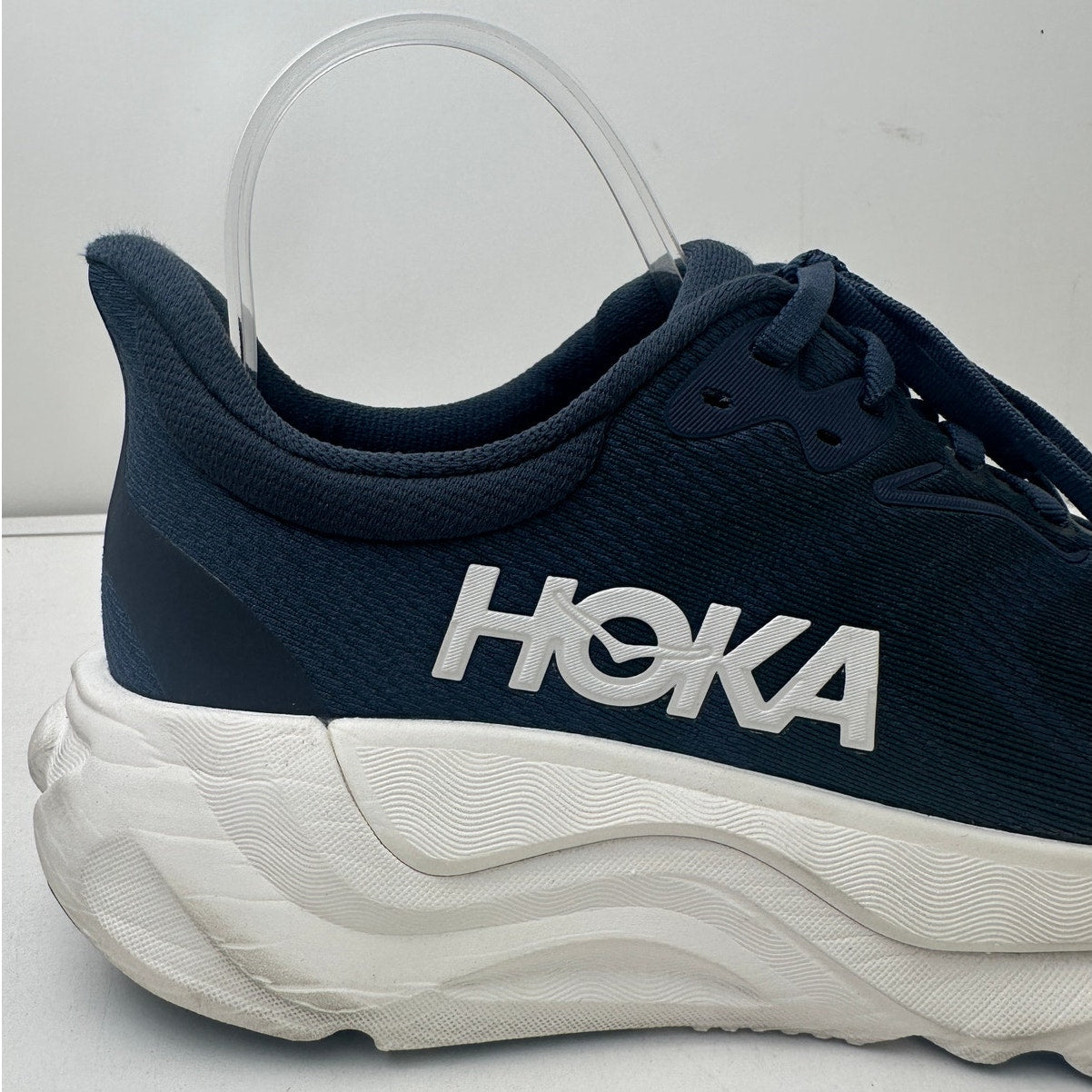 HOKA Arahi 8 Varsity Navy/White Running Shoes Men's Sz 9.5