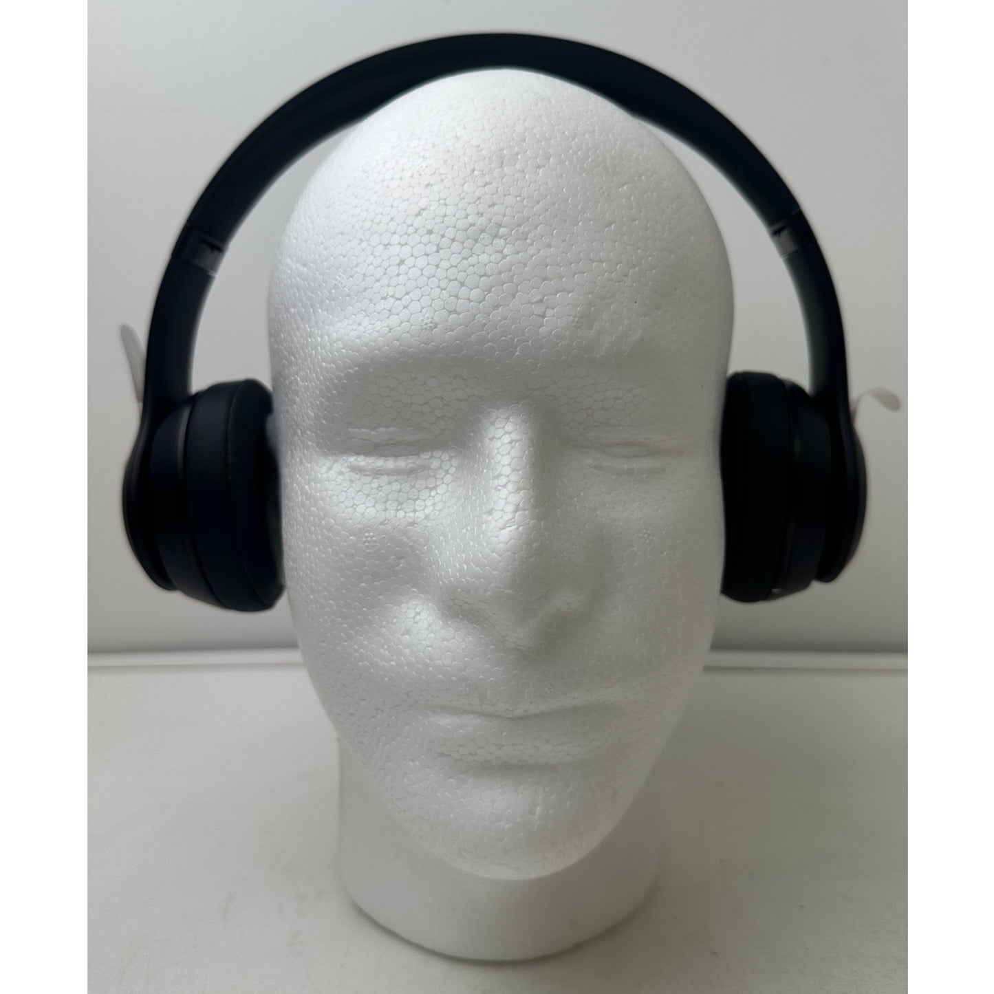 Beats Solo3 Wireless On-Ear Headphones Matte Black | Open box / Unsealed