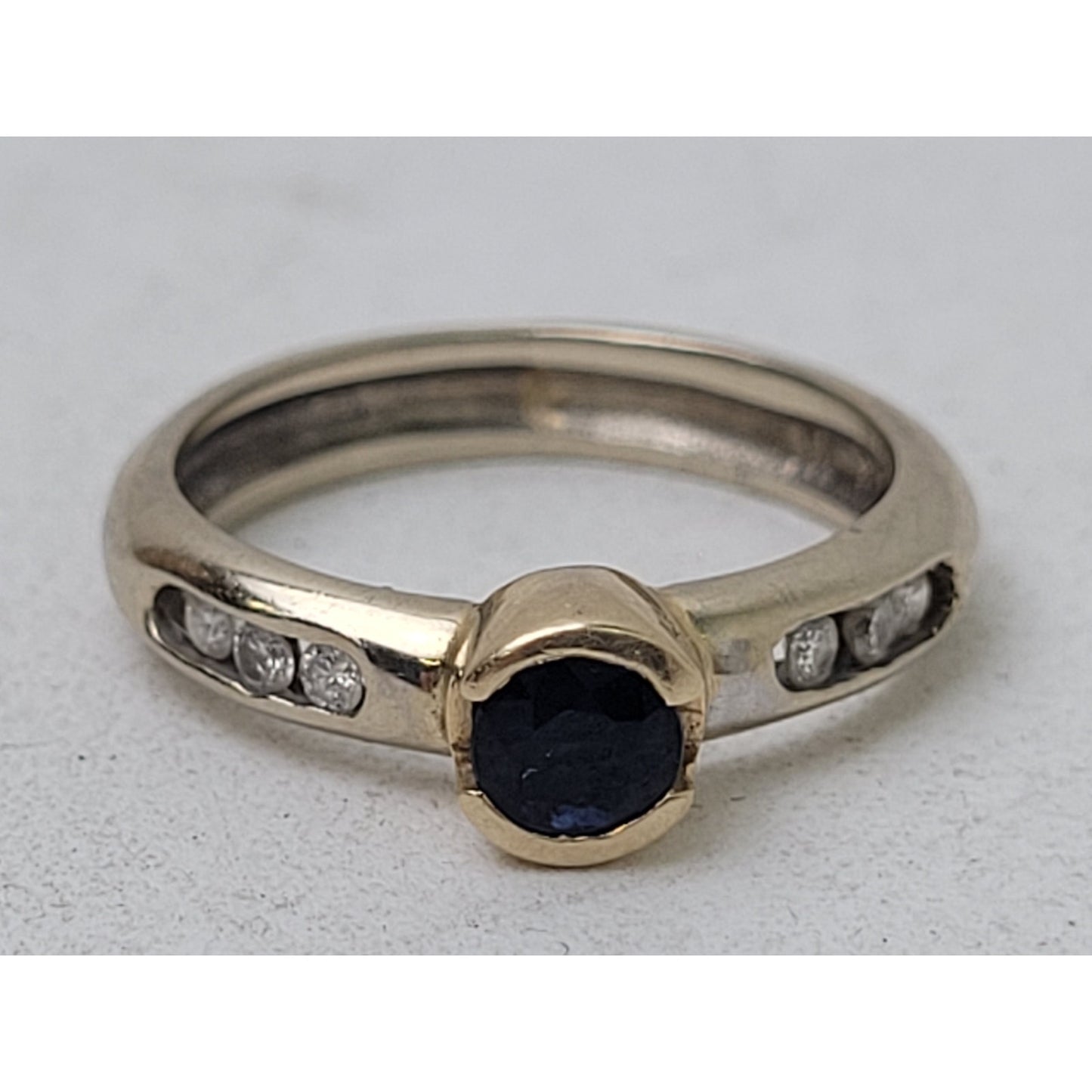 14K Yellow & White Gold Bezel-Set Sapphire Moissanite Ring | Sz 5 1/4