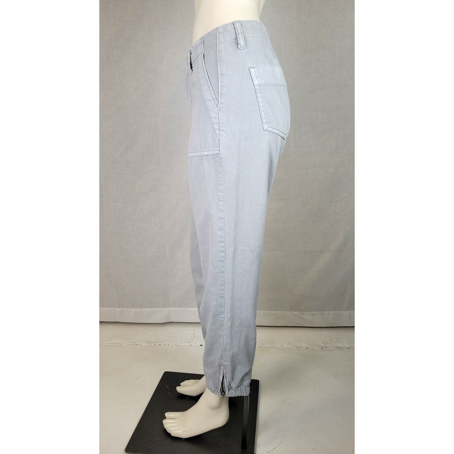 Joe's Jeans High-Rise Light Blue Joggers w Cargo Pockets & Ankle Zippers Sz 26