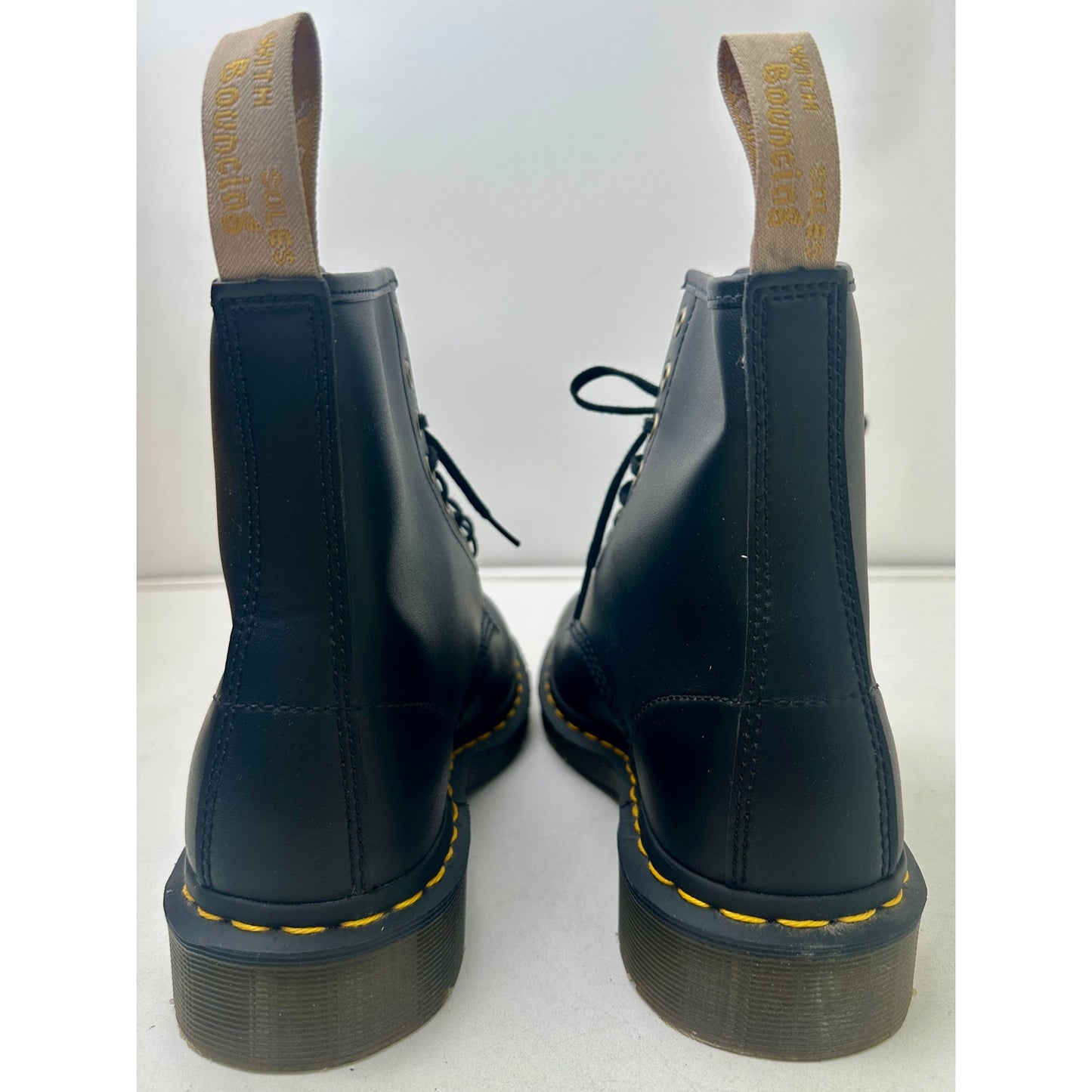 Dr. Martens Vegan 1460 Felix Rub Off 8-Eye Boots Women's Sz 8