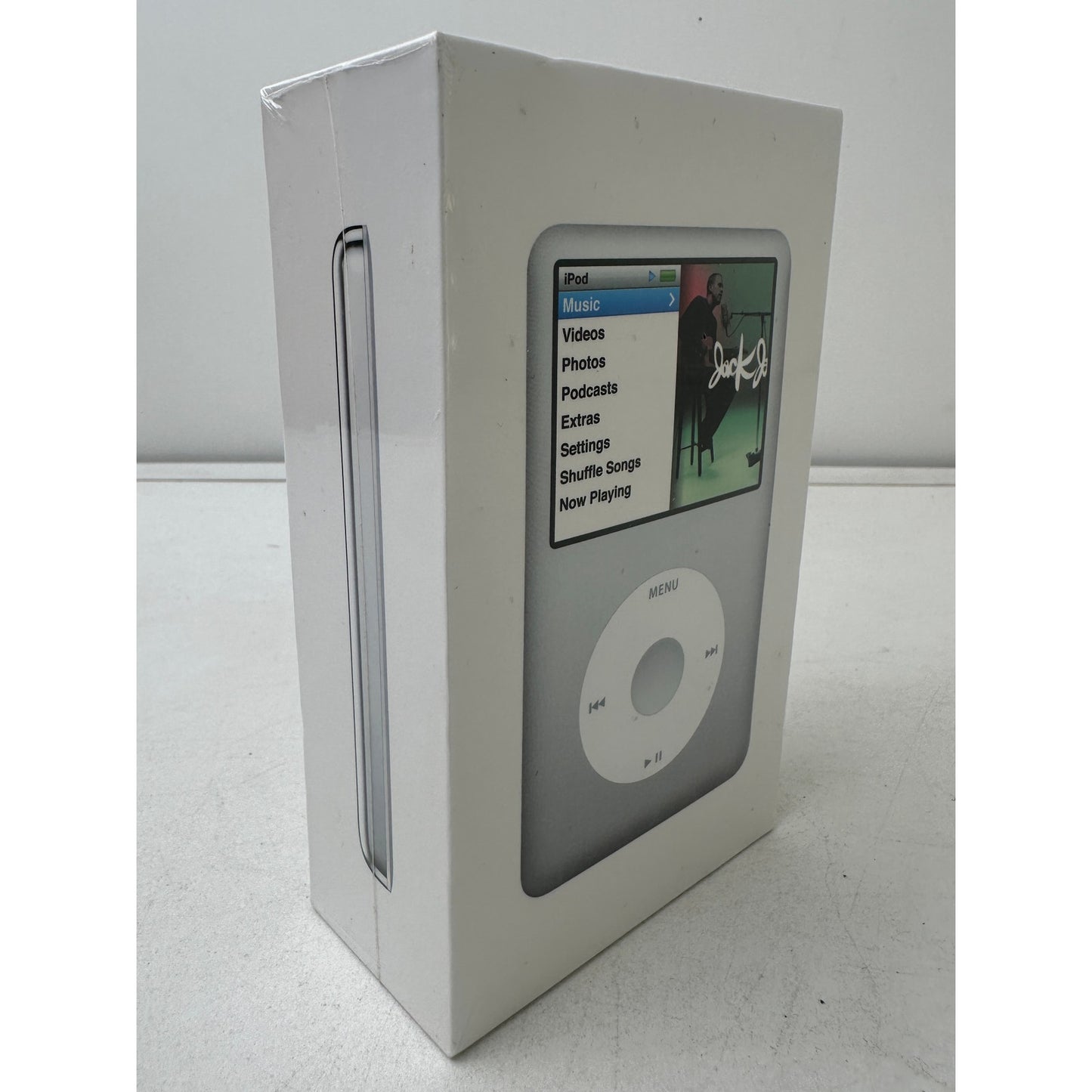 New Sealed Apple iPod Classic 7th Generation 120GB Silver MP3 Player
