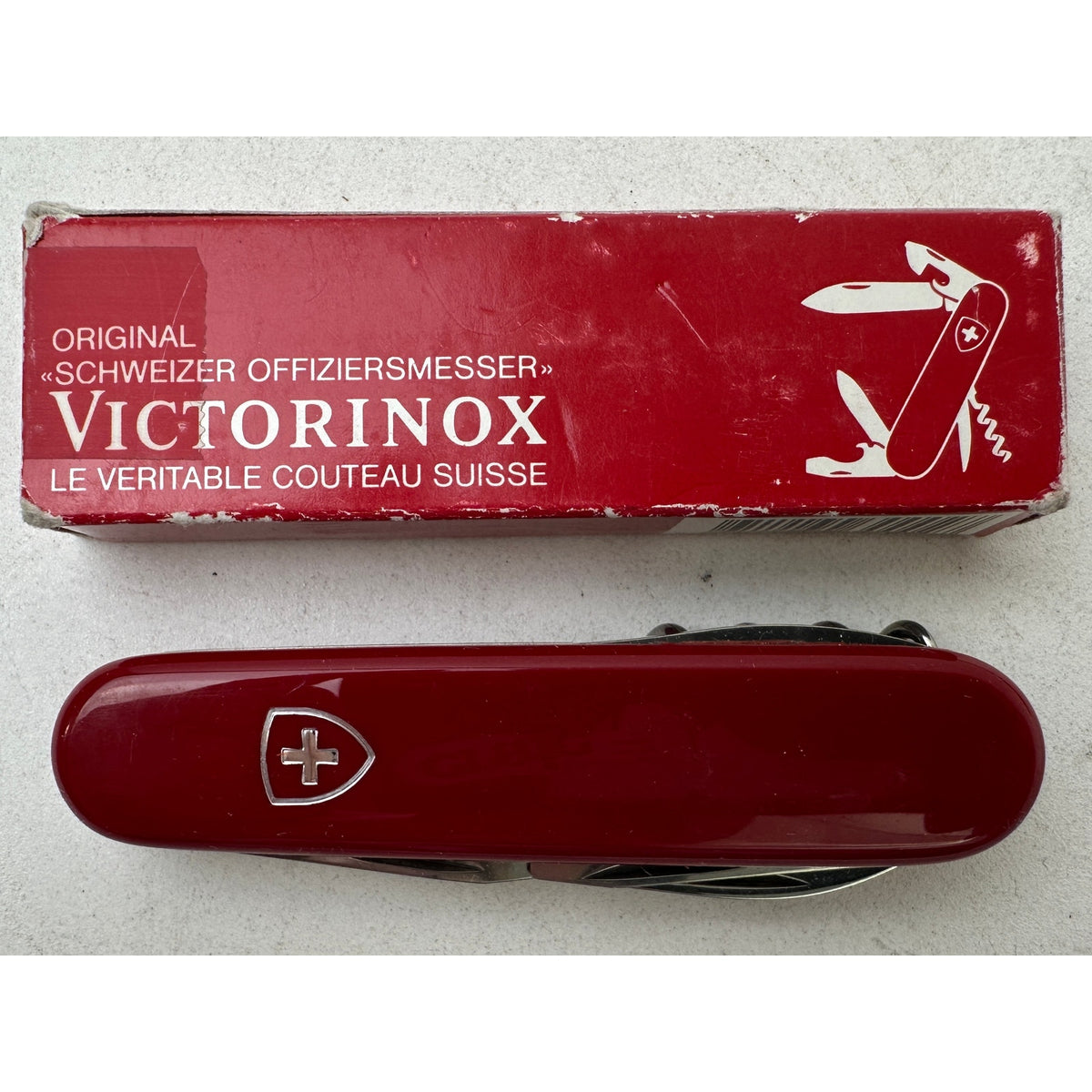 Vintage Knife Lot: Victorinox Boxes, Leatherman e303, SOG Pouch & Barlow