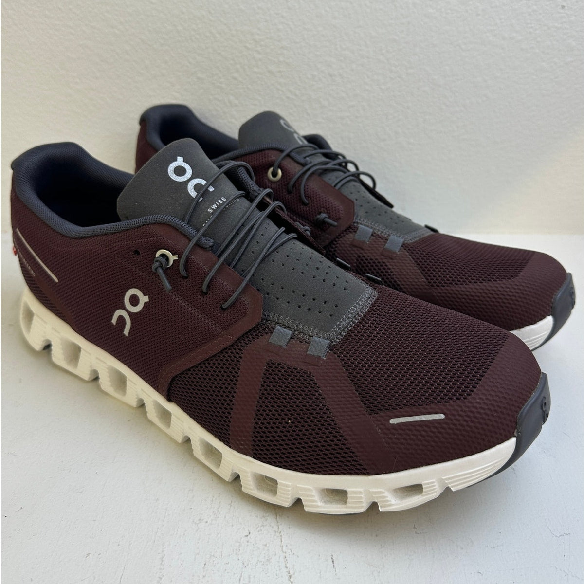 On Cloud 5 Running Shoes Mulberry / Eclipse Men's Sz 12.5