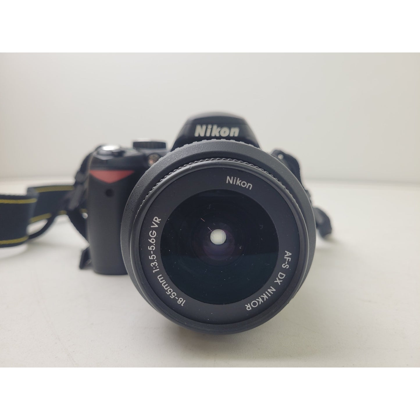 Nikon D60 DSLR & 18-55 f/3.5-5.6G Nikkor Lens+Case, Batteries, SD Card, Charger