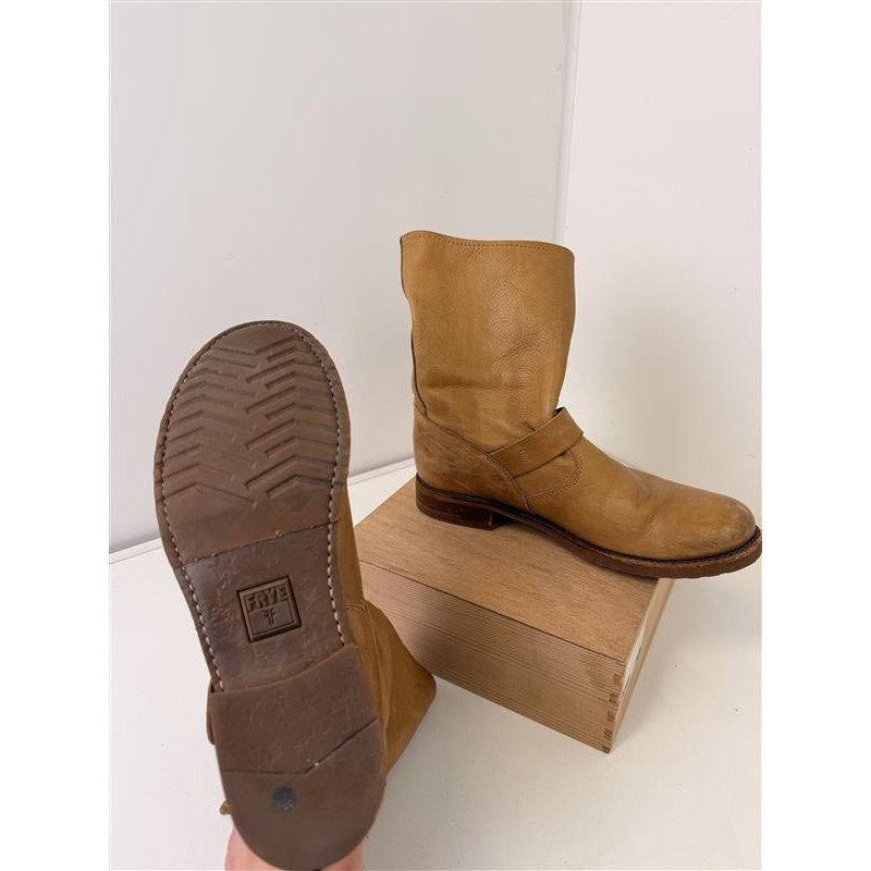 Women's Frye Boots Sz 8.5 Color Yellow