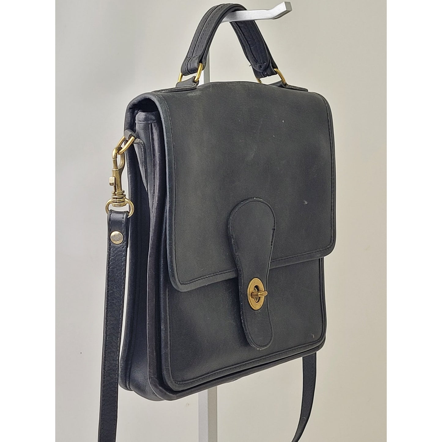 Vintage 90s Coach Station Bag Black Leather Brass Turn-Lock Crossbody Purse