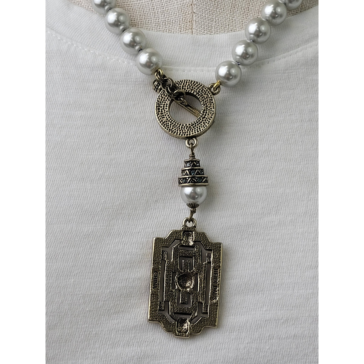 Heidi Daus Classic Edition Art Deco Crystal Necklace Toggle Clasp Faux Pearls