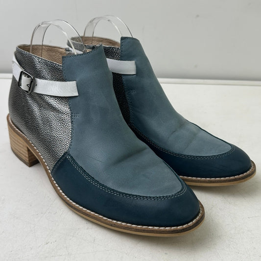 Bresley Multi-Tone Blue/Silver Leather Ankle Boots Women's Sz 40 EU