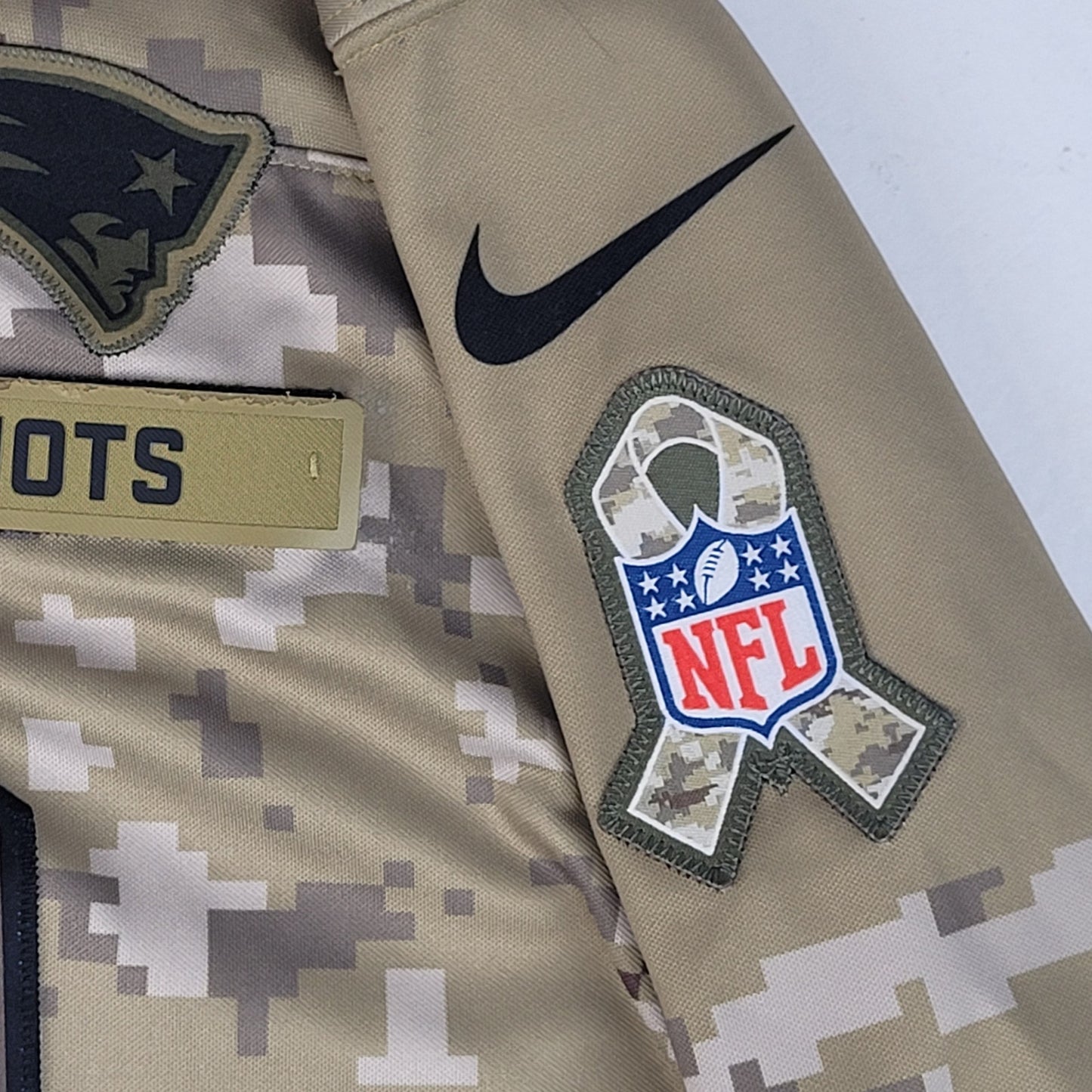 Nike Jersey New England Patriots Tom Brady Camo Salute to Service Men's Sz L
