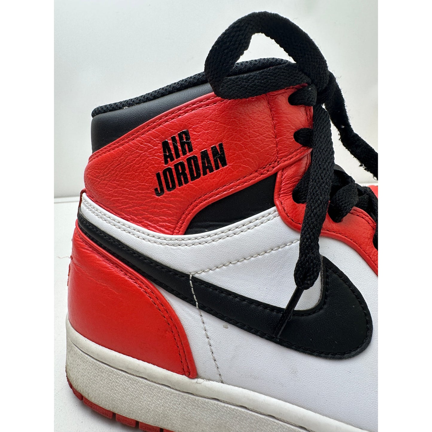 Nike Air Jordan 1 Retro High "Rare Air" Max Orange Sneakers Men's Sz 10