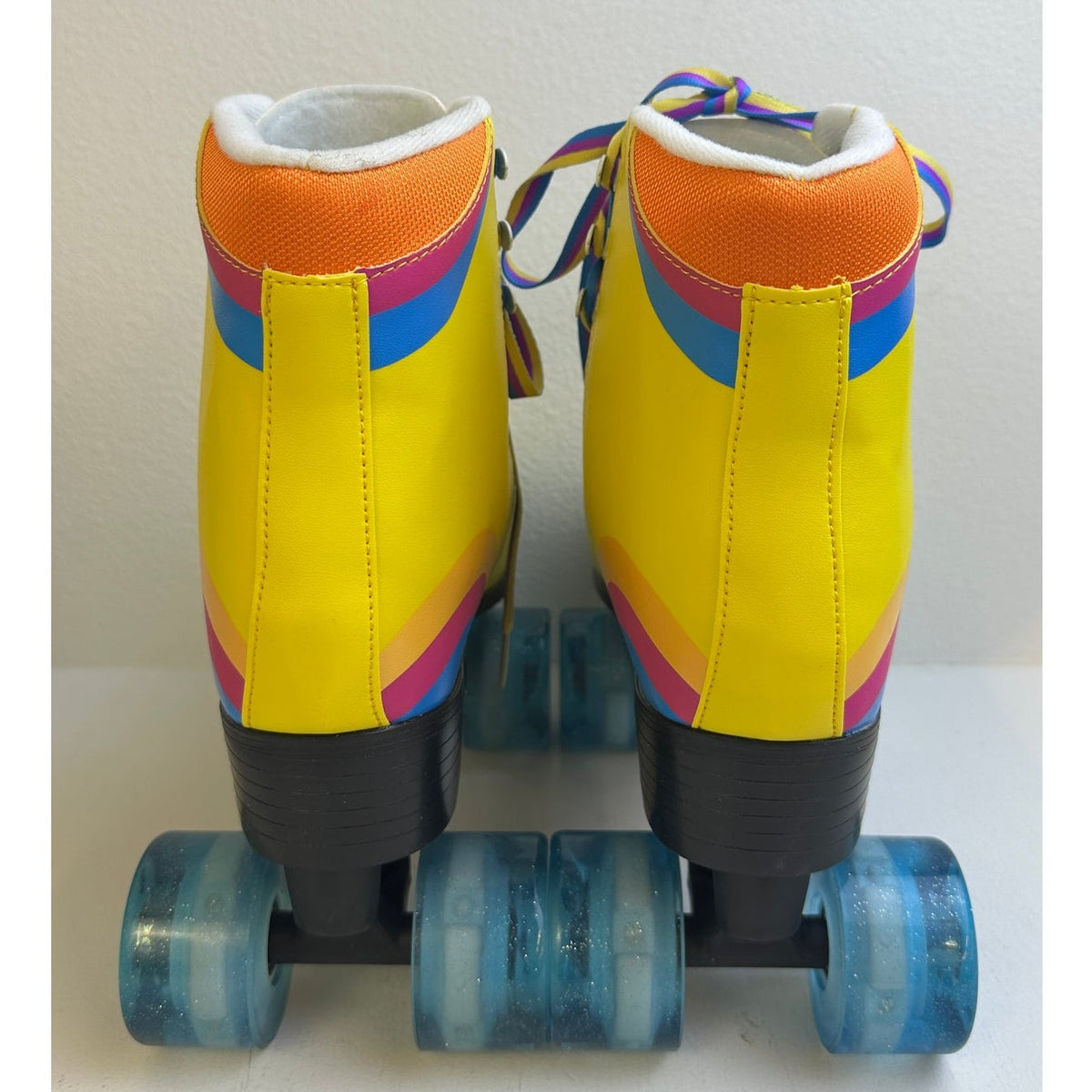 Nattork Yellow Retro Roller Skates with LED Flashing Wheels Women's Sz 9