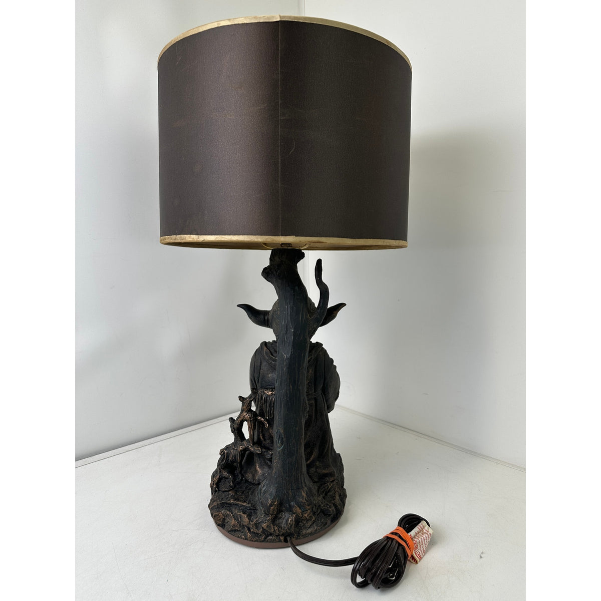 Star Wars Jedi Master Yoda Masterpiece Tabletop Lamp by The Bradford Exchange