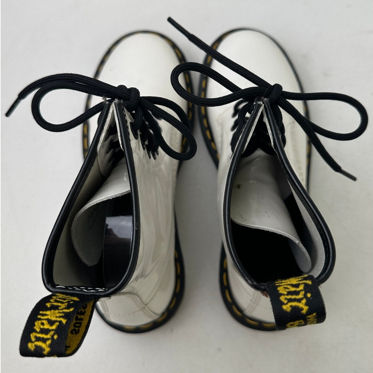 Dr. Martens 1460 White Patent Leather 8-Eye Combat Boots Women's Sz 7