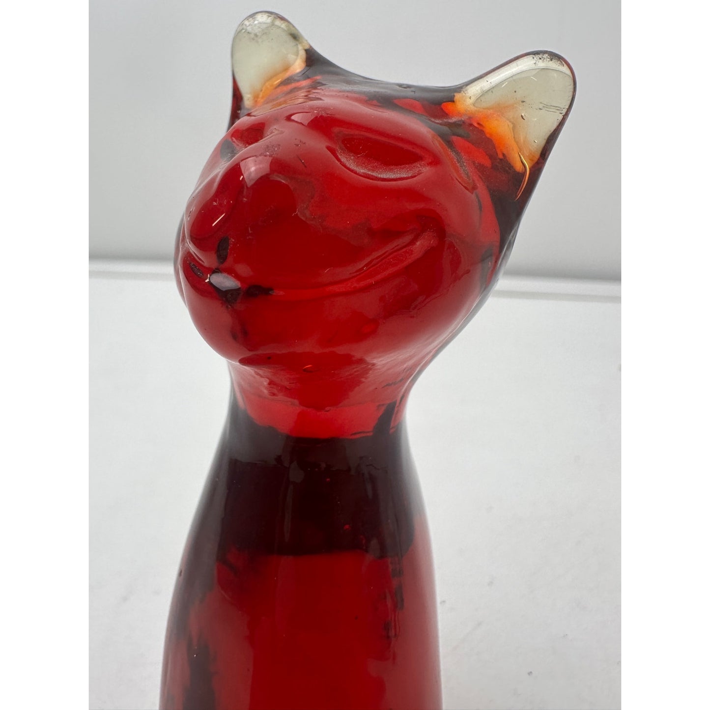 Vintage Kanawha Amberina Glass Smiling Cat Figurine