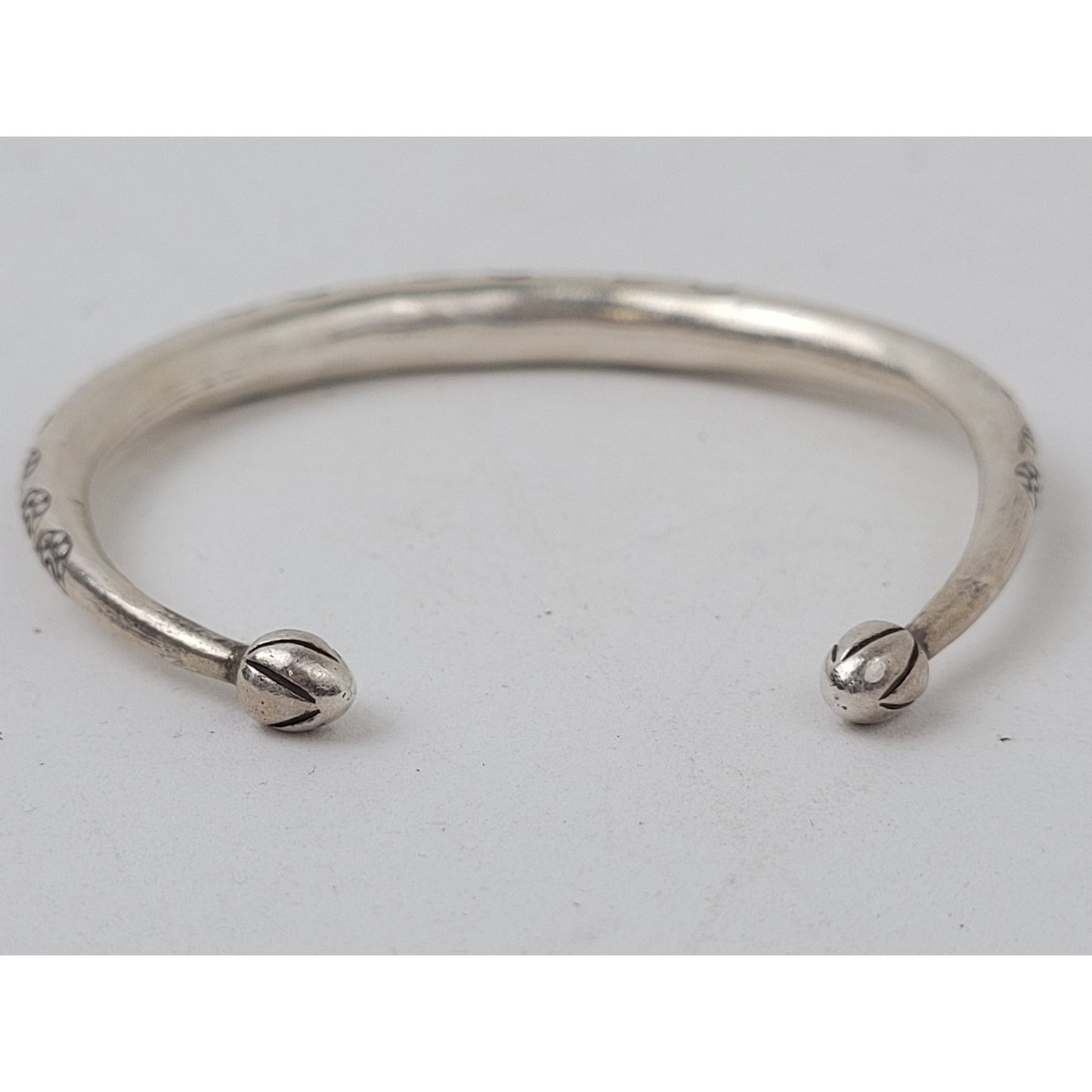 Sterling Silver Cuff w Floral Engravings 18.7g