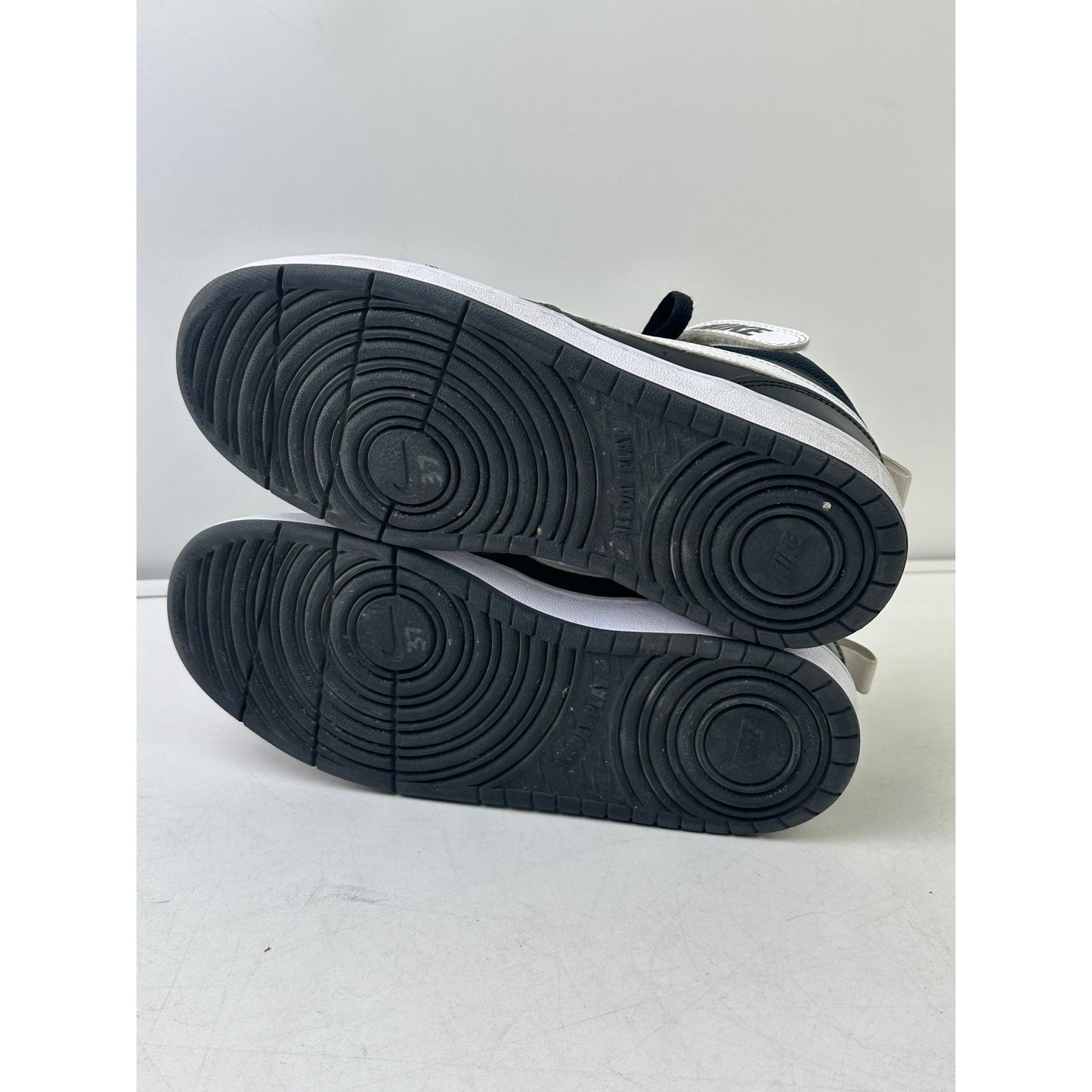 Nike Court Borough Mid 2 Black/White Sneakers Youth Sz 6.5