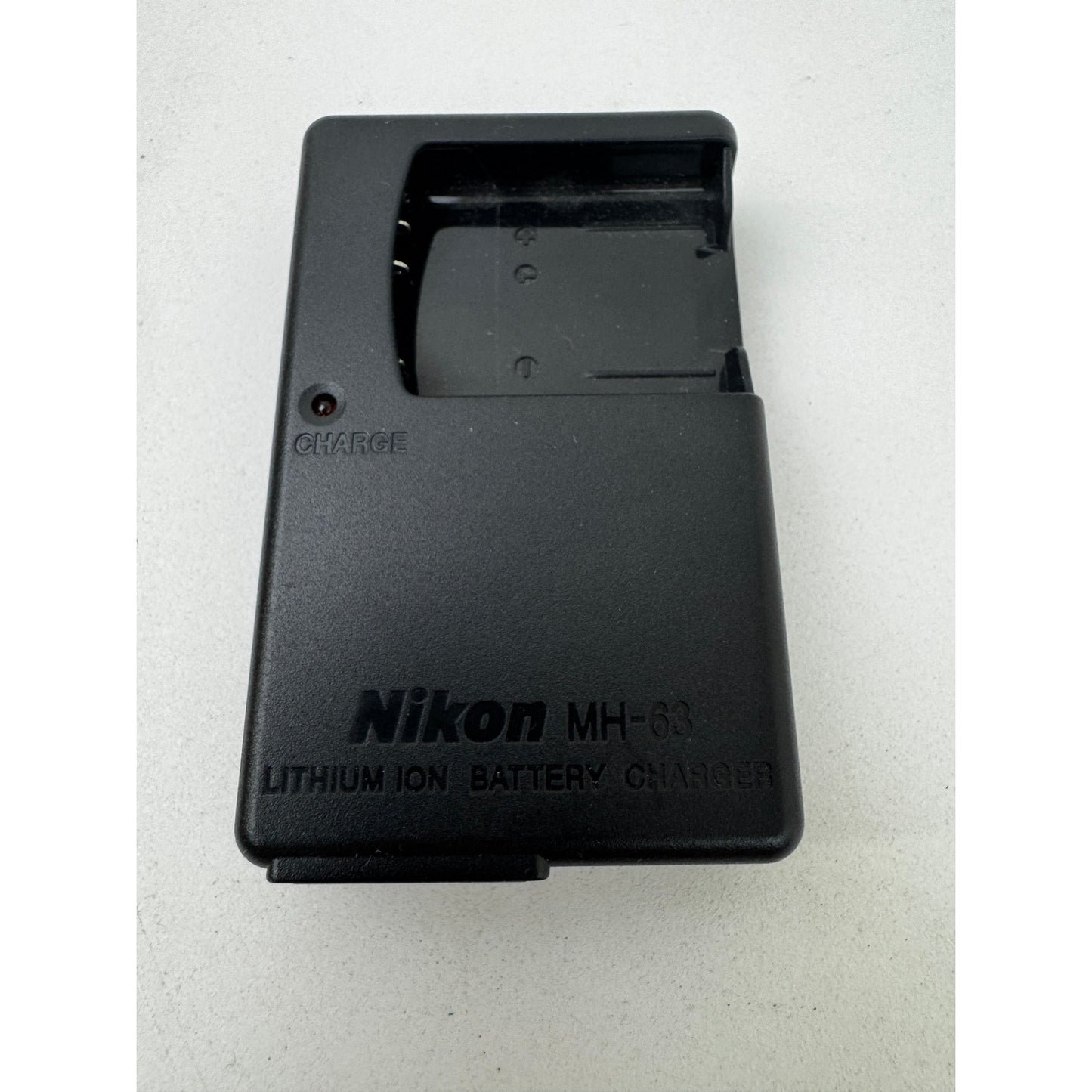 Nikon COOLPIX S570 Silver 12.0MP 5x Zoom Digital Camera