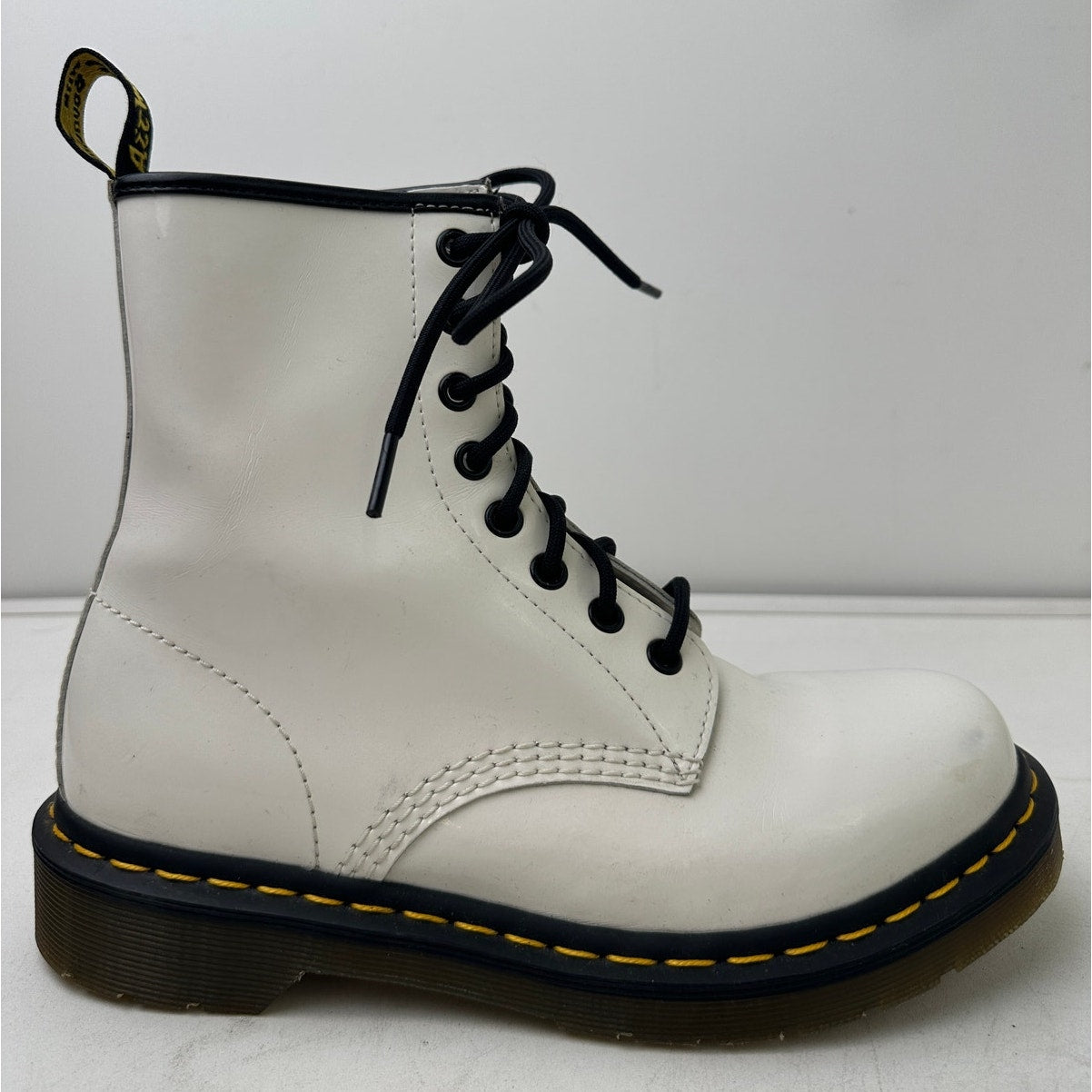 Dr. Martens 1460 White Patent Leather 8-Eye Combat Boots Women's Sz 7