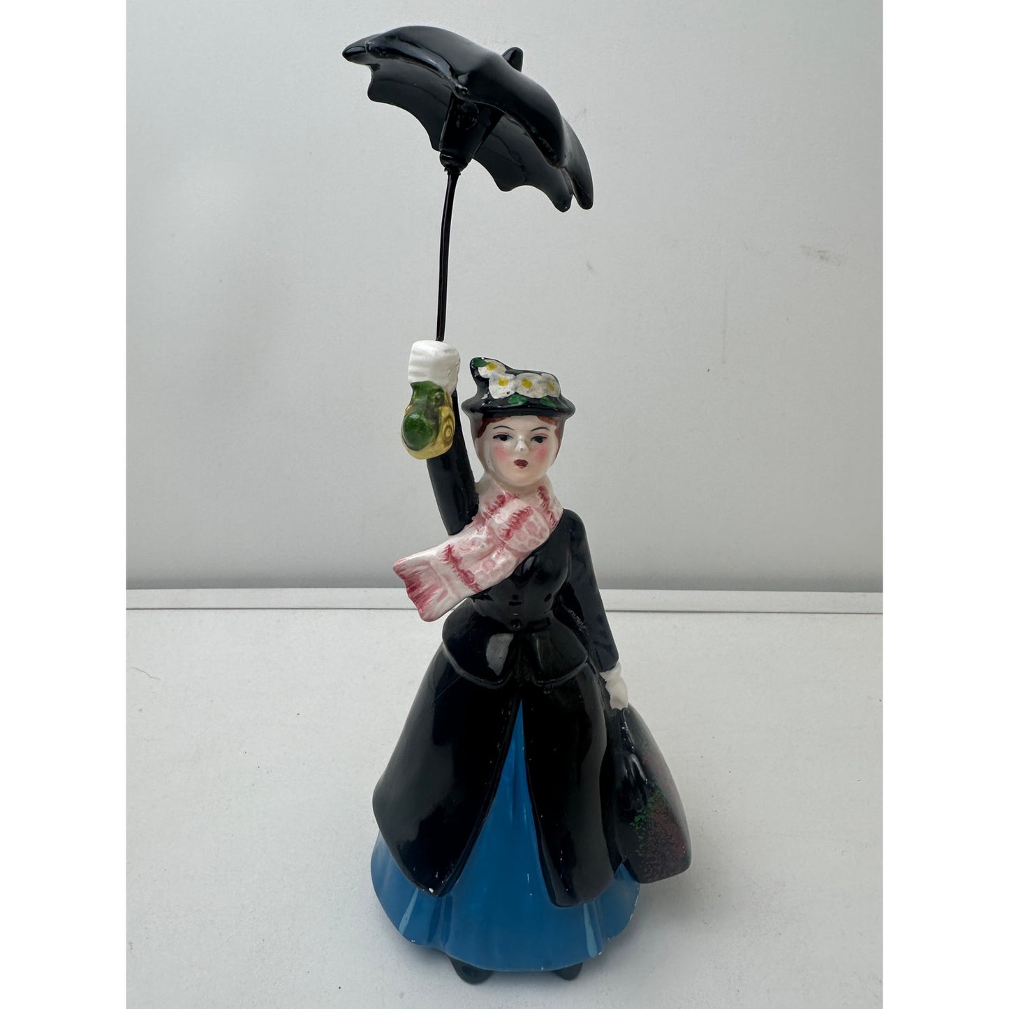 Vintage Disney Mary Poppins Ceramic Figurine W/ Umbrella