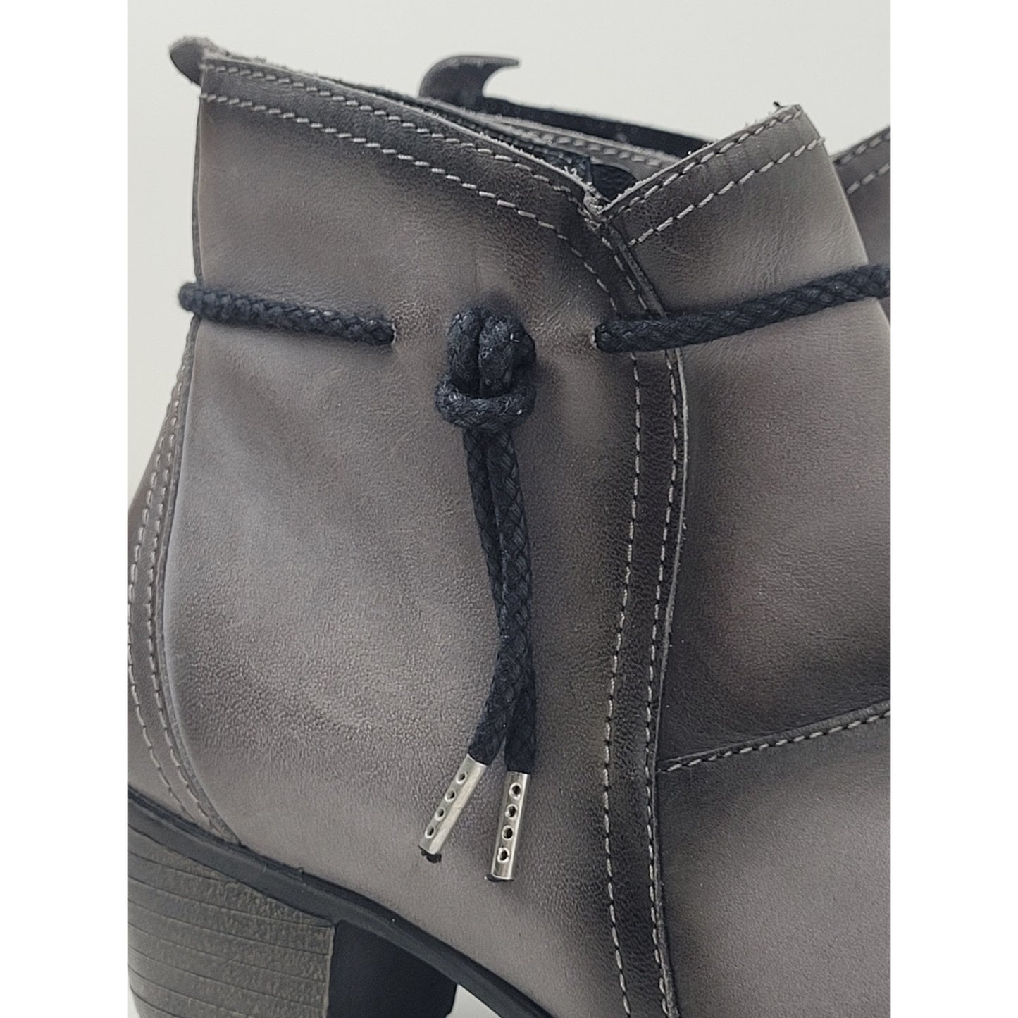 Eric Michael Styled Gray Leather Alexis Boots Women's Sz 37