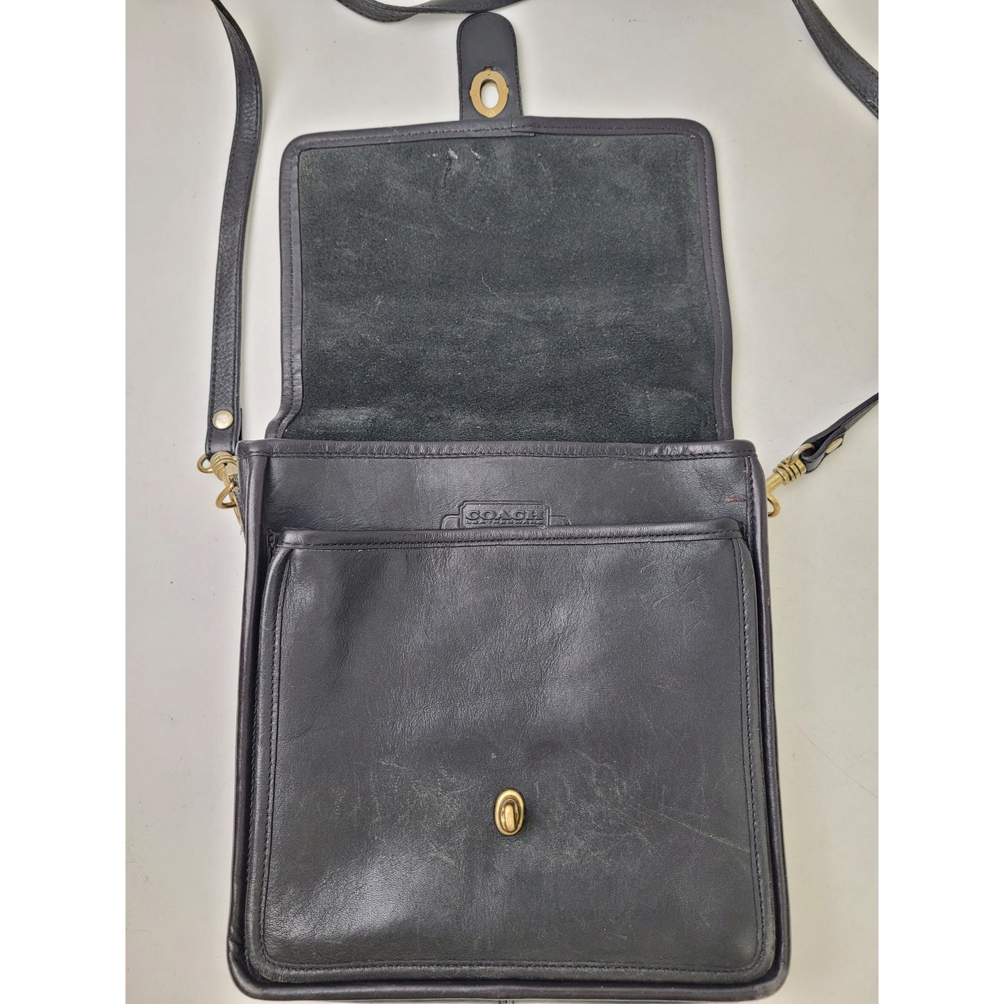 Vintage 90s Coach Station Bag Black Leather Brass Turn-Lock Crossbody Purse