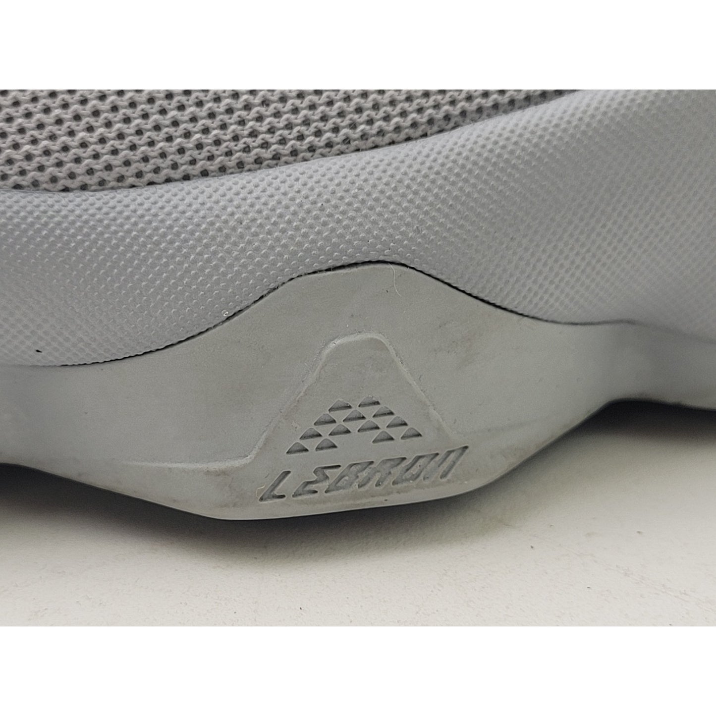 Nike LeBron 13 On Court Basketball Shoes Cool Grey Black Men's Sz 13