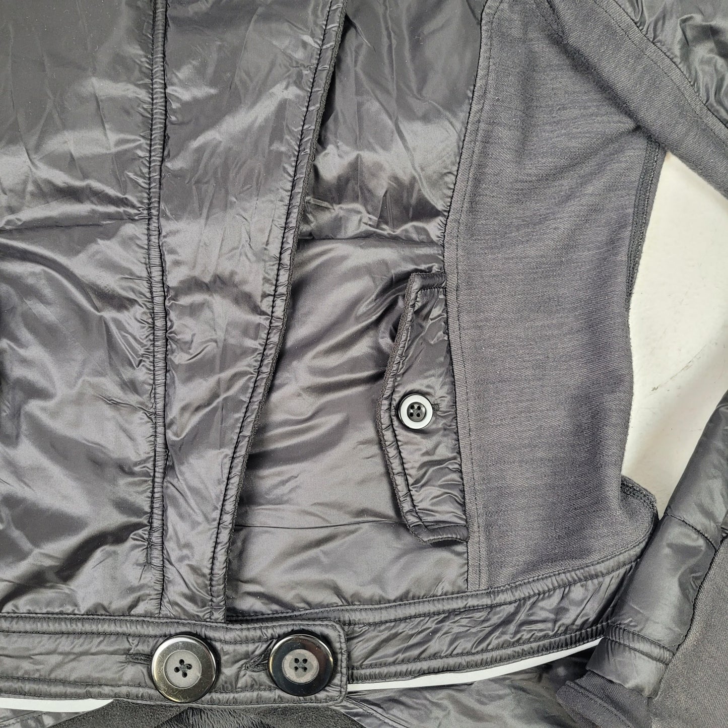 Lululemon Black Extra Mile Jacket Women's Sz 4/6