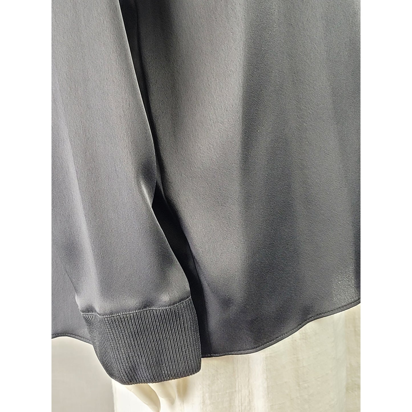 Vince Satin Blouse Sleek Band Collar Raglan Long Sleeves Women's Sz L