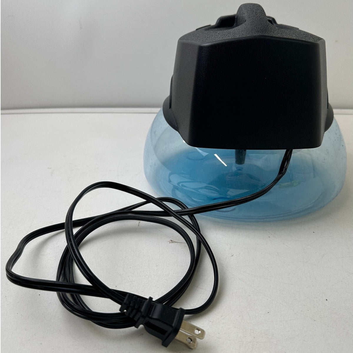Rainbow Rainmate IL AP-2 Illuminated Water Air Freshener Diffuser + 2 Fragrances