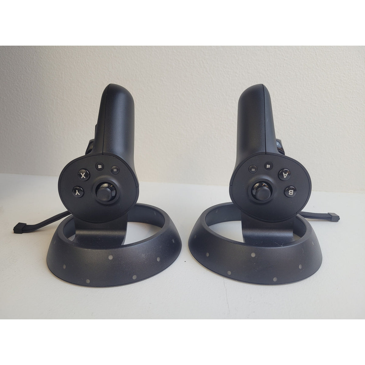 HP Reverb G2 VR Headset Motion Controllers, Power Adapter, Cable, & Original Box