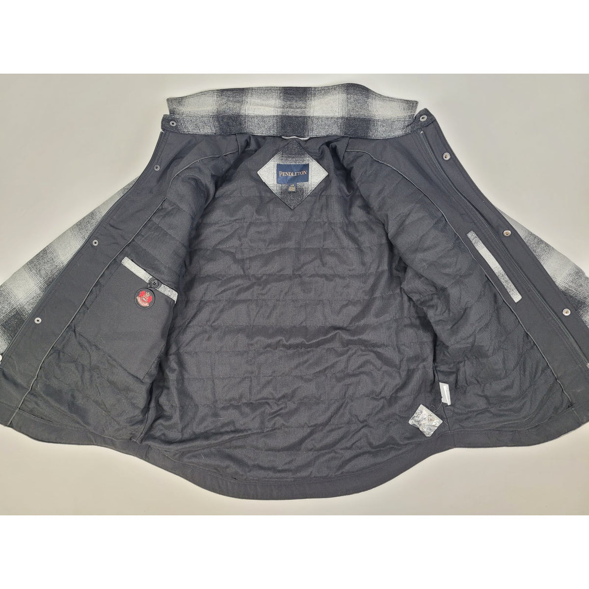 Pendleton Gray & Black Plaid Wool Blend Shirt Jacket Snap-Front Men's Sz L