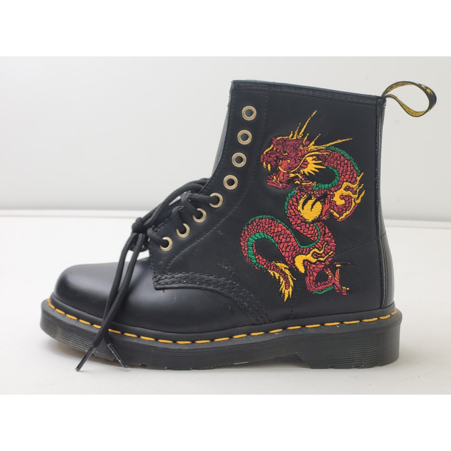 Dr. Martens 1460 Leather Boots w Dragon Embroidery Women's Sz 37 NWT