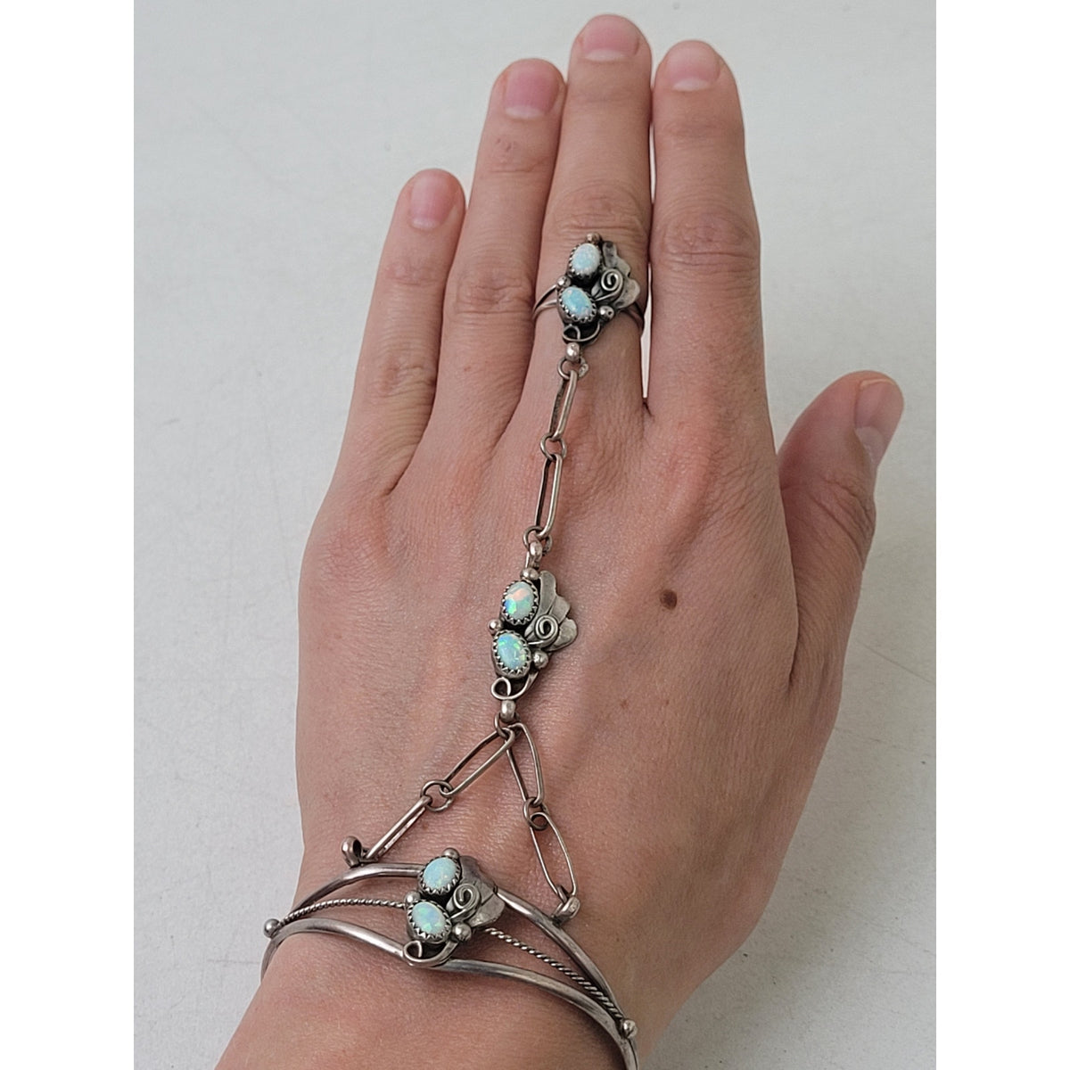 VTG 70s Sterling Silver Navajo Cuff Bracelet Ring Chain Opal Leaf Design