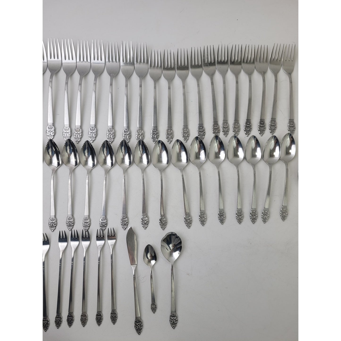 Vintage Oneida Community Stainless Nordic Crown Flatwear Set of 76