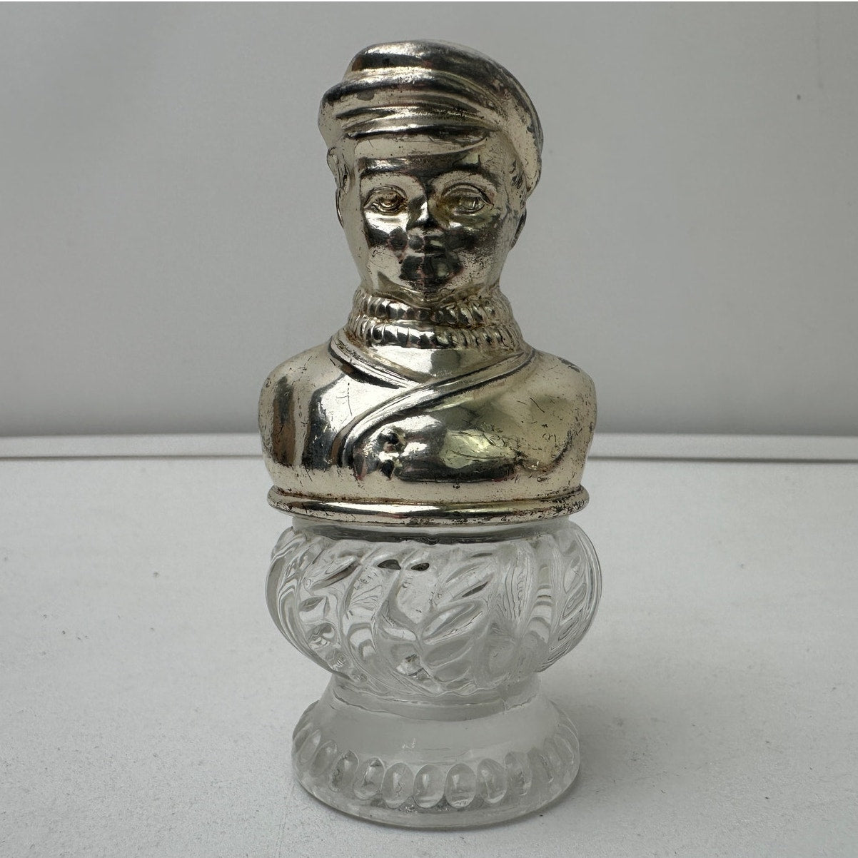 Vintage Guardian Service Dutch Girl & Boy Salt & Pepper Shakers Set