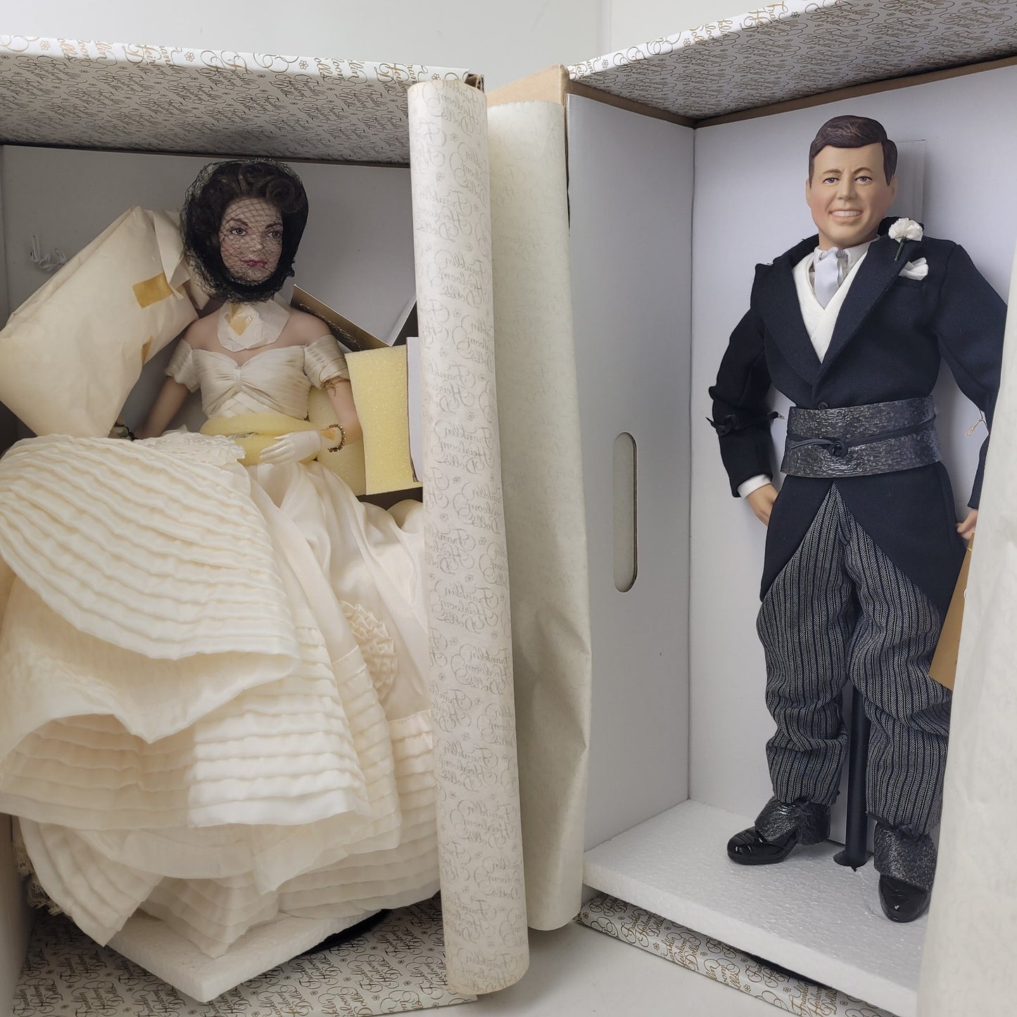 VTG Franklin Mint Heirloom Dolls John & Jackie Kennedy Wedding Porcelain NIB